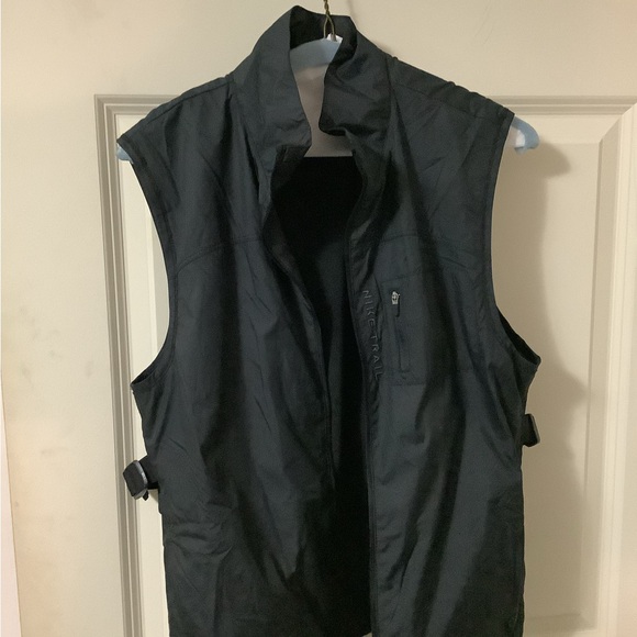 Nike Golf Vest and Therma Fit Half Zip Top - Picture 7 of 9